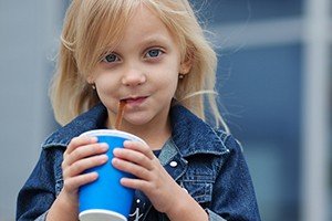at what age would you let your child drink fizzy drinks 207654 ea2f8b2