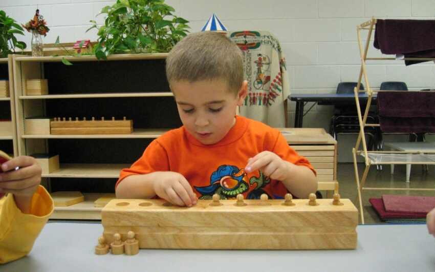 montessori kids 1695274239